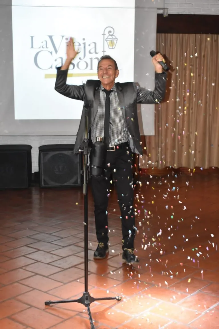 b5e2b011-f475-47c2-aa85-075f883cb5b0